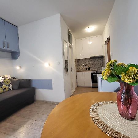 Mali Apartman U Centru Makarská Exteriér fotografie