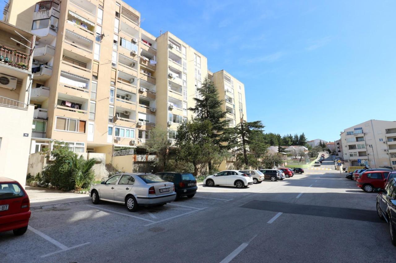 Mali Apartman U Centru Makarská Exteriér fotografie
