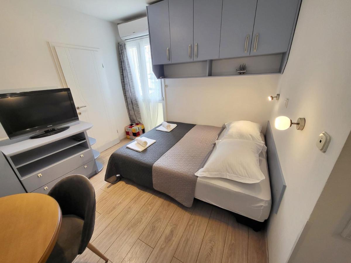 Mali Apartman U Centru Makarská Exteriér fotografie
